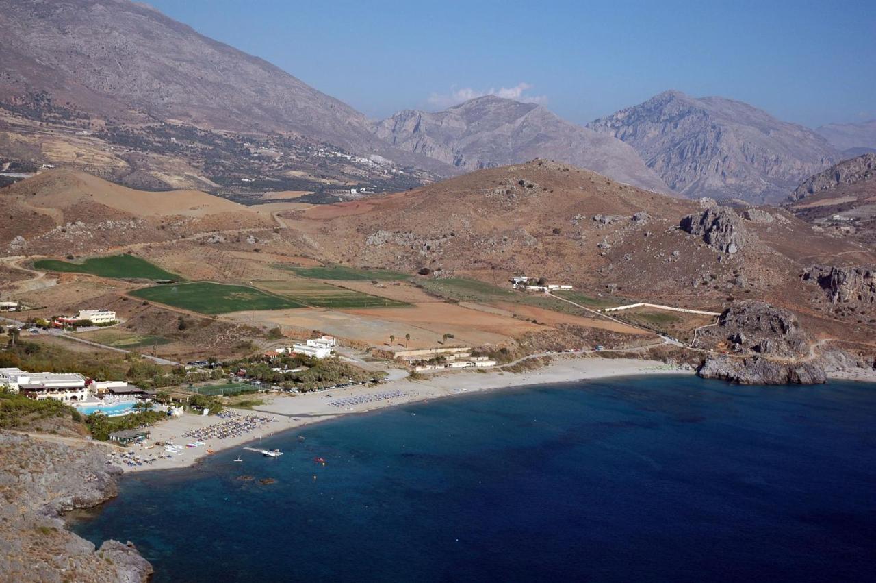 Villa Dora Плакиас Екстериор снимка